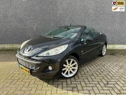 Zwart Gebruikt 2011 Peugeot 207 CC Roland Garros Cabriolet | € 4.995 (Eerlijke prijs)