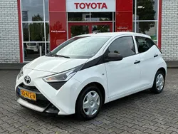 Wit Gebruikt 2018 Toyota Aygo Hatchback | € 7.240 (Eerlijke prijs)