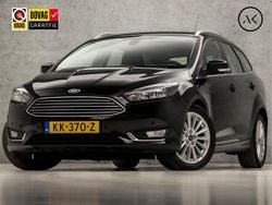 Zwart (metallic) Gebruikt 2016 Ford Focus Titanium Stationwagen | € 7.945 (Goede deal)