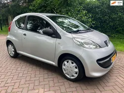 Grijs Gebruikt 2009 Peugeot 107 Hatchback | € 1.950 (Eerlijke prijs)