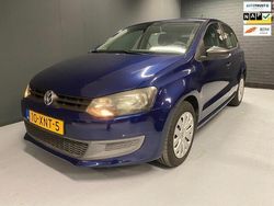 Blauw Gebruikt 2012 VW Polo Hatchback | € 5.999 (Eerlijke prijs)