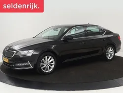 Zwart Gebruikt 2020 Skoda Superb Business Line Hatchback | € 16.900 (Goede deal)