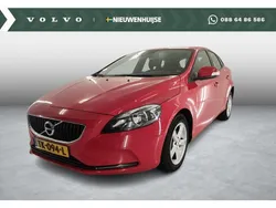 Rood Gebruikt 2018 Volvo V40 Kinetic Stationwagen | € 20.399 (Eerlijke prijs)