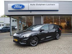 Zwart Gebruikt 2019 Ford Focus ST-Line Stationwagen | € 18.440 (Goede deal)