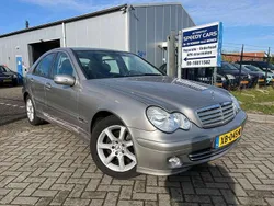Grijs Gebruikt 2005 Mercedes C200 Classic Sedan | € 3.749 (Goede deal)