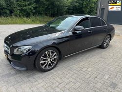 Zwart (metallic) Gebruikt 2016 Mercedes E350 Edition Sedan | € 18.750 (Goede deal)