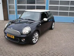Zwart Gebruikt 2012 Mini ONE Business Hatchback | € 3.950 (Goede deal)