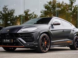 Zwart Gebruikt 2022 Lamborghini Urus SUV | € 269.888