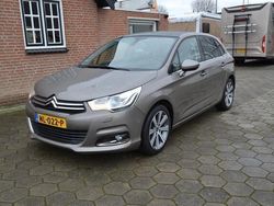 Grijs, metallic lak Gebruikt 2016 Citroën C4 PureTech Hatchback | € 8.950 (Iets duurder)