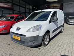 Wit Gebruikt 2010 Peugeot Partner MPV | € 2.090 (Goede deal)
