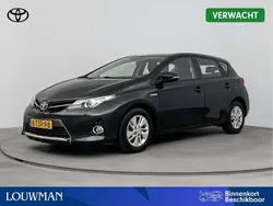 Zwart Gebruikt 2014 Toyota Auris Hybrid Hatchback | € 14.745 (Iets duurder)