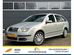 Grijs (metallic) Gebruikt 2007 Skoda Fabia Stationwagen | € 1.944 (Eerlijke prijs)