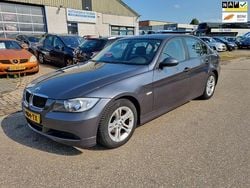 Grijs Gebruikt 2005 BMW 320 Sedan | € 1.750 (Super prijs)