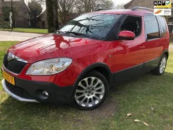 Rood Gebruikt 2010 Skoda Roomster Ambition Stationwagen | € 3.999 (Eerlijke prijs)