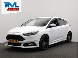 Wit Gebruikt 2017 Ford Focus ST Hatchback | € 16.900 (Goede deal)