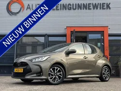 Groen Gebruikt 2021 Toyota Yaris Hybrid Hatchback | € 20.450 (Eerlijke prijs)