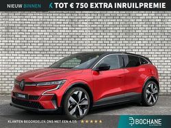 Twotone rouge flamme (nnp) & noir étoilé (gne) Gebruikt 2022 Renault Mégane Iconic Hatchback | € 23.945 (Eerlijke prijs)