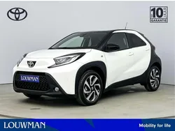 Wit Gebruikt 2025 Toyota Aygo Pulse Hatchback | € 21.445 (Iets duurder)