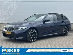 Blauw, metallic lak Gebruikt 2025 BMW 330e Stationwagen | € 61.900 (Eerlijke prijs)