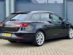 Zwart (metallic) Gebruikt 2015 Seat Leon ST FR Stationwagen | € 8.945 (Eerlijke prijs)
