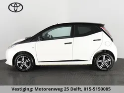 Wit Gebruikt 2017 Toyota Aygo Hatchback | € 9.450 (Eerlijke prijs)