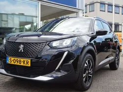 Zwart, metallic lak Gebruikt 2023 Peugeot 2008 Allure SUV | € 22.925 (Goede deal)