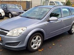 Grijs Gebruikt 2009 Opel Astra Essentia Stationwagen | € 1.400 (Eerlijke prijs)