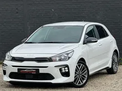 Wit Gebruikt 2022 Kia Rio GT-Line Sedan | € 17.490 (Eerlijke prijs)