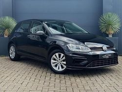 Zwart Gebruikt 2019 VW Golf VII Highline Hatchback | € 16.950 (Super prijs)