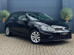 Zwart Gebruikt 2019 VW Golf VII Highline Hatchback | € 17.450 (Super prijs)