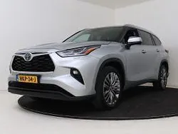 Grijs metallic Gebruikt 2022 Toyota Highlander Executive SUV | € 57.945 (Eerlijke prijs)