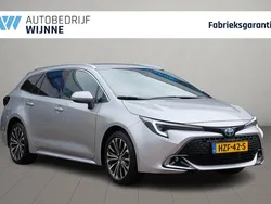 Zilver Gebruikt 2024 Toyota Corolla Edition Stationwagen | € 31.450 (Eerlijke prijs)