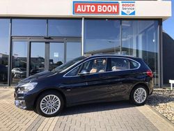 Blauw Gebruikt 2017 BMW 218 Executive MPV | € 19.950 (Eerlijke prijs)