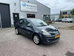 Grijs Gebruikt 2007 Renault Clio II Hatchback | € 1.299 (Eerlijke prijs)