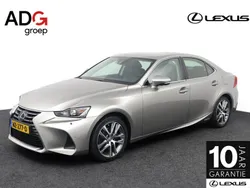 Grijs Gebruikt 2017 Lexus IS300h Business Edition Sedan | € 22.450 (Eerlijke prijs)