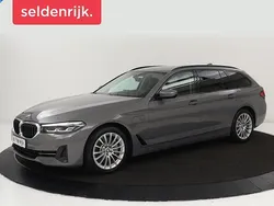 Grijs Gebruikt 2021 BMW 530e Executive Stationwagen | € 29.400 (Super prijs)