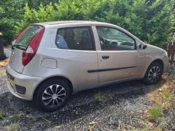 Zilver Gebruikt 2004 Fiat Punto Hatchback | € 1.500 (Eerlijke prijs)