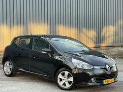 Zwart Gebruikt 2014 Renault Clio IV Expression Hatchback | € 4.750 (Eerlijke prijs)