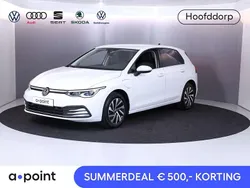 Wit Gebruikt 2021 VW Golf VIII Style Hatchback | € 26.349 (Eerlijke prijs)