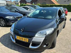Zwart, metallic lak Gebruikt 2009 Renault Mégane Coupé Coupé | € 2.950