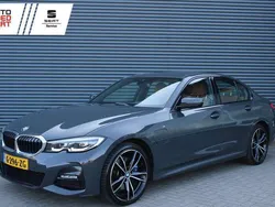 Grijs Gebruikt 2020 BMW 330e M Sport Sedan | € 29.895 (Eerlijke prijs)