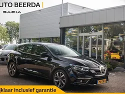 Zwart Gebruikt 2017 Renault Mégane IV Zen Hatchback | € 10.900 (Iets duurder)