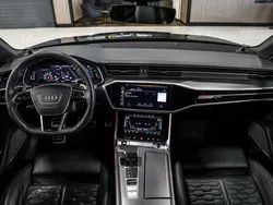 Zwart Gebruikt 2023 Audi RS6 Exclusive Stationwagen | € 155.000 (Duur)