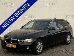 Zwart Gebruikt 2016 BMW 318 Executive Stationwagen | € 11.900 (Goede deal)
