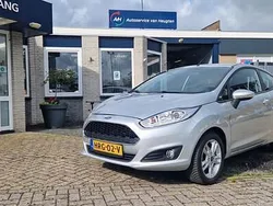 Grijs Gebruikt 2016 Ford Fiesta Celebration Hatchback | € 6.995 (Super prijs)