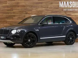 Grijs, metallic lak Gebruikt 2019 Bentley Bentayga SUV | € 99.740