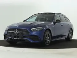 Donker spectraalblauw metallic Nieuw 2025 Mercedes 300 AMG line Plus Stationwagen | € 68.639 (Eerlijke prijs)
