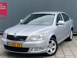 Grijs Gebruikt 2012 Skoda Octavia Ambition Hatchback | € 8.444 (Eerlijke prijs)