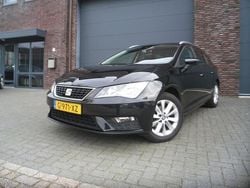 Zwart (metallic) Gebruikt 2020 Seat Leon ST Business Stationwagen | € 8.900 (Super prijs)
