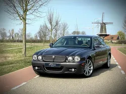 Grijs, metallic lak Gebruikt 2007 Jaguar XJ Sovereign Sedan | € 22.950 (Iets duurder)